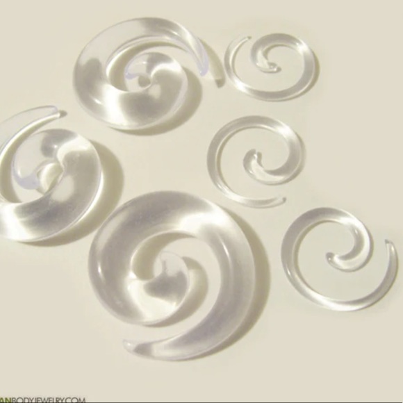 Swirly Earrings🌀🌀 - Picture 5 of 5